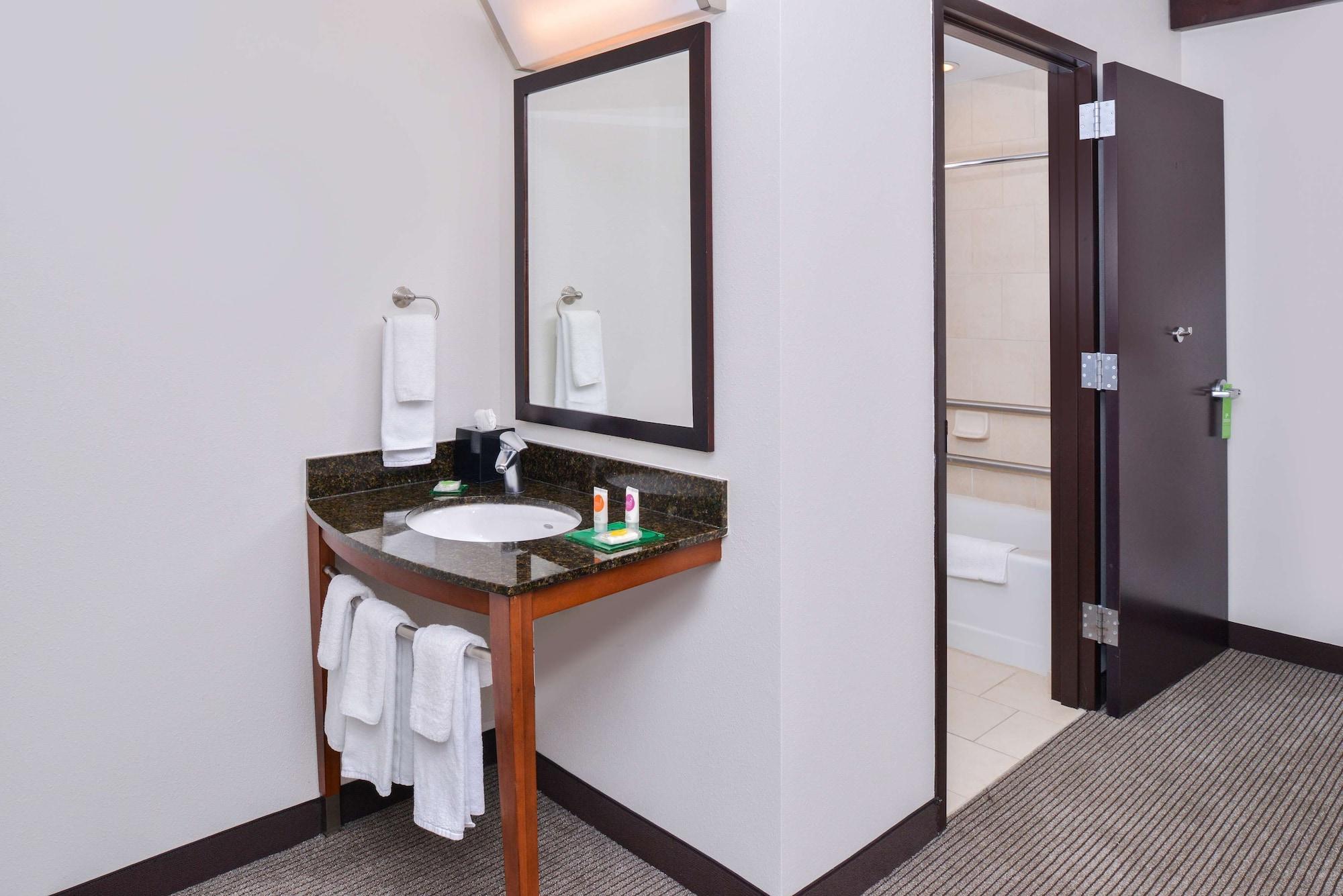 Hyatt Place Τσέσαπικ Εξωτερικό φωτογραφία