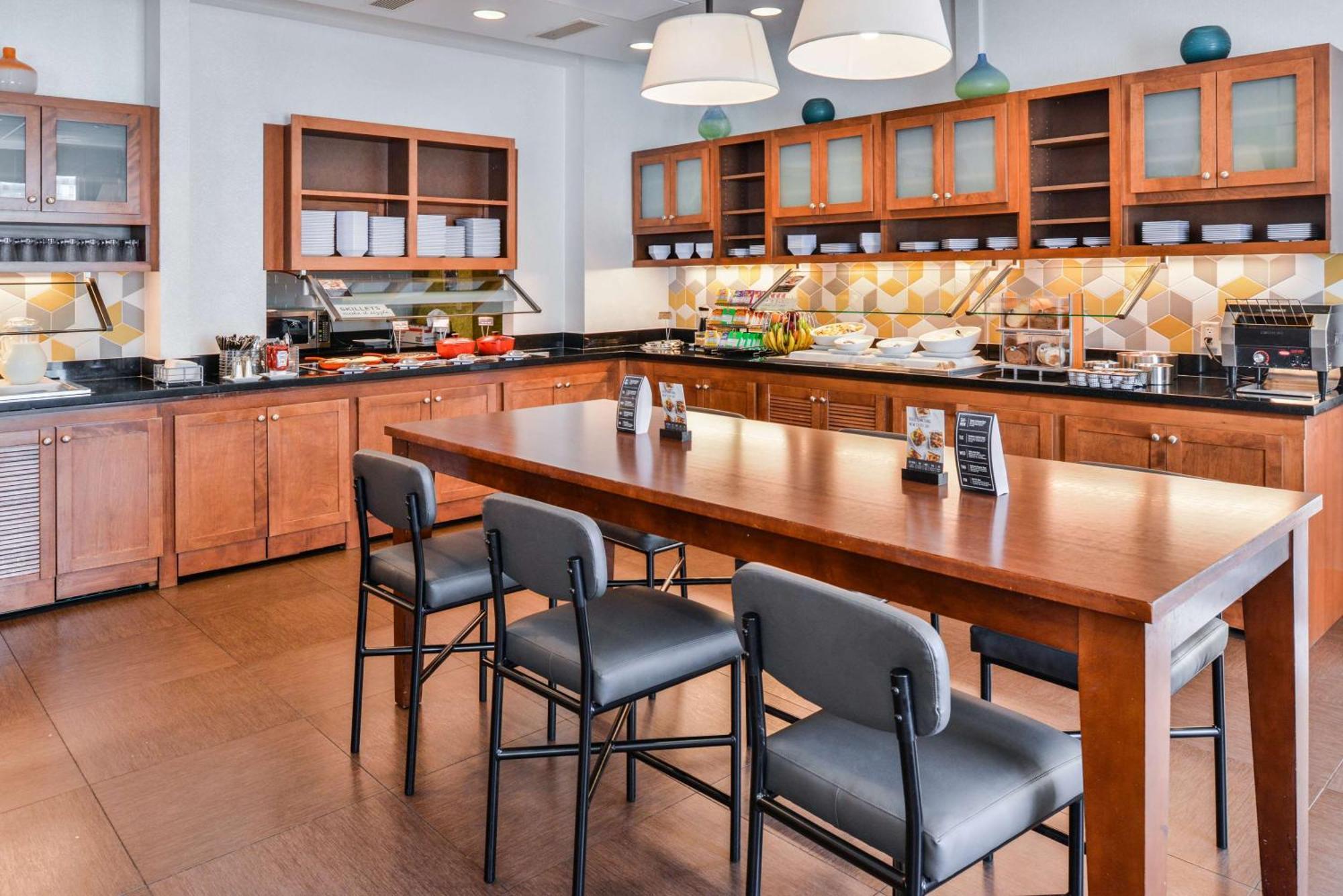 Hyatt Place Τσέσαπικ Εξωτερικό φωτογραφία